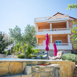Cubela Apartment